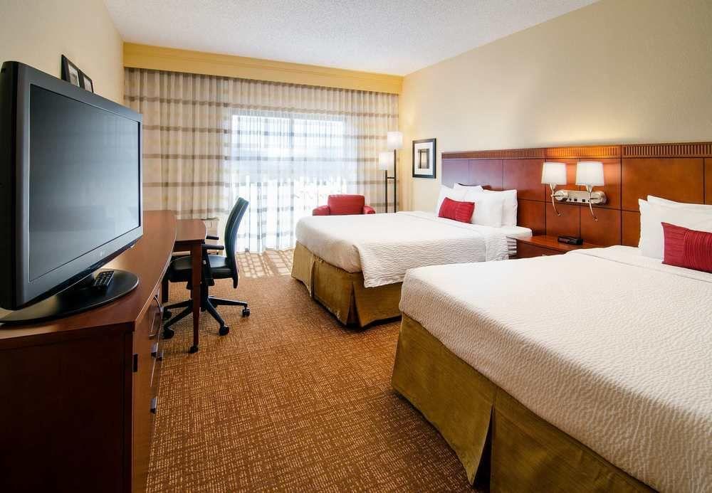 Courtyard Greenville Haywood Mall Экстерьер фото