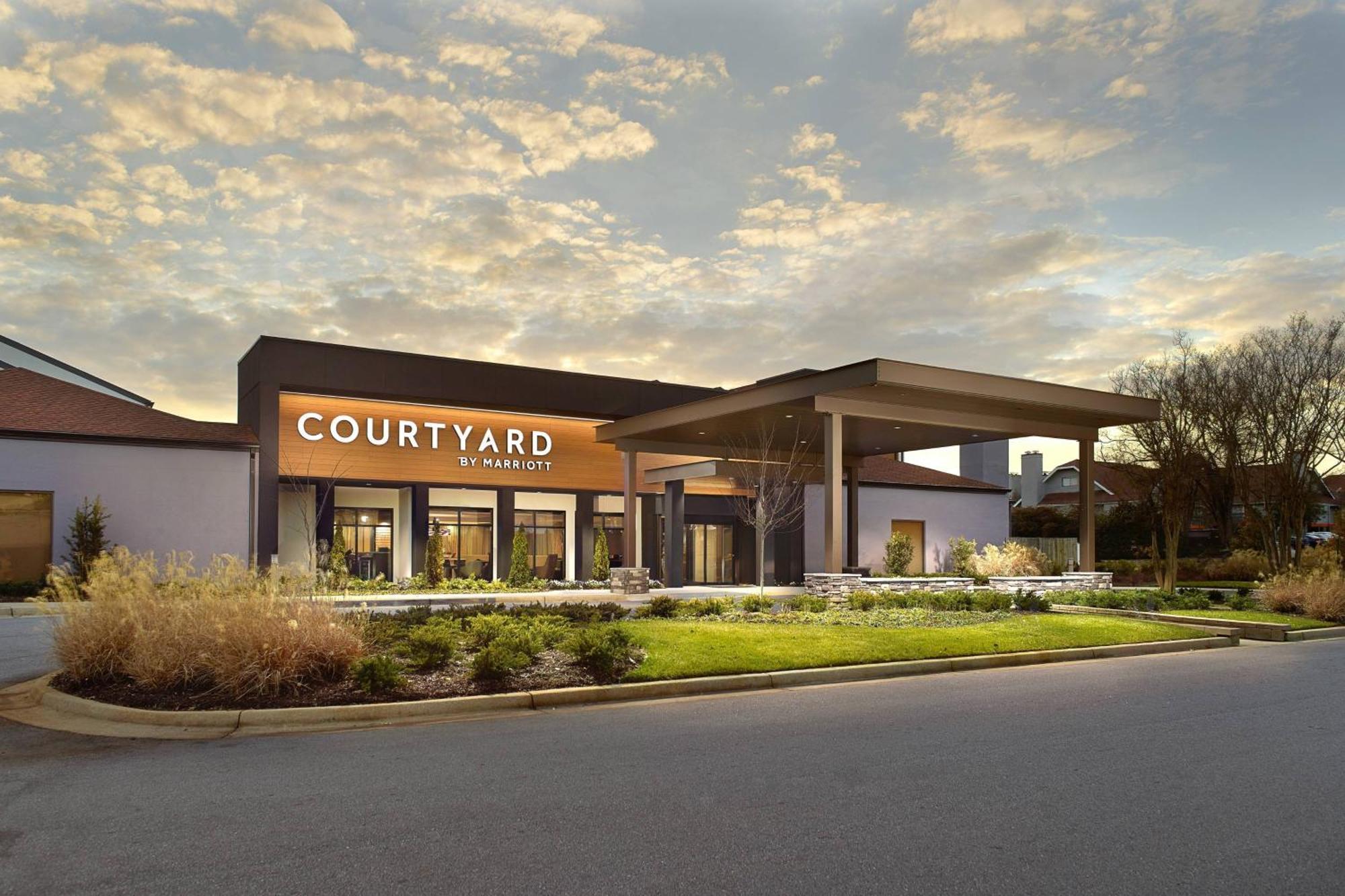 Courtyard Greenville Haywood Mall Экстерьер фото