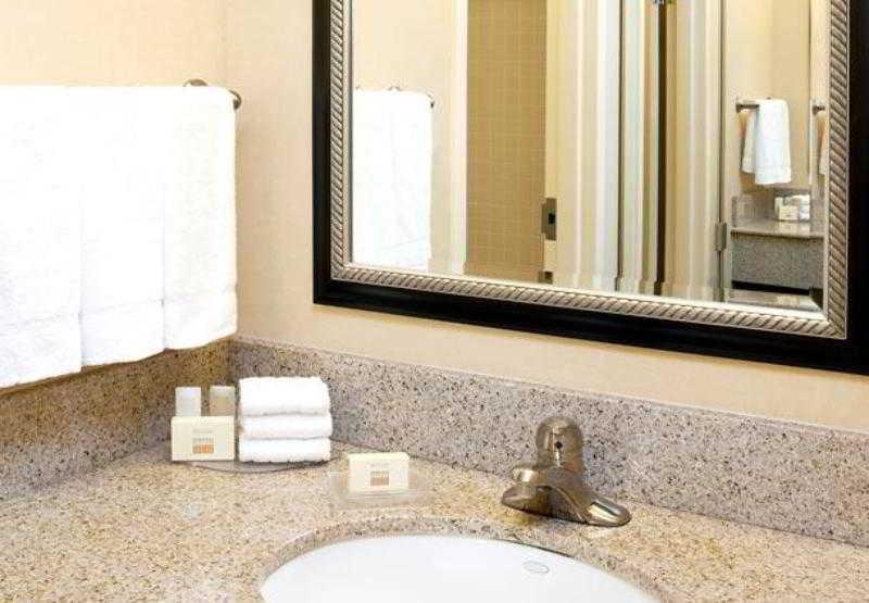 Courtyard Greenville Haywood Mall Экстерьер фото