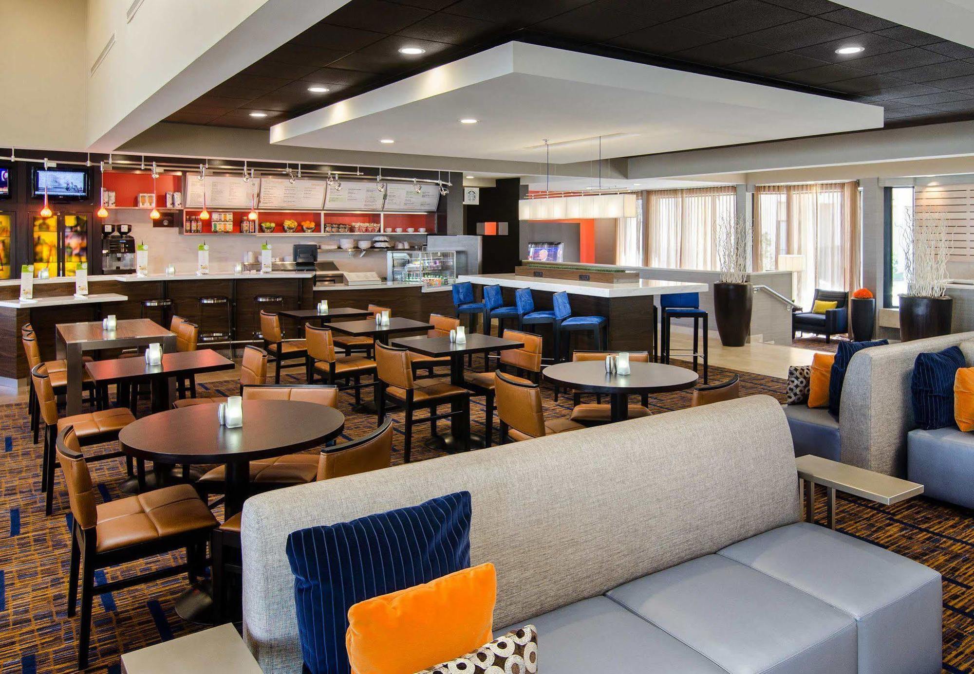 Courtyard Greenville Haywood Mall Экстерьер фото