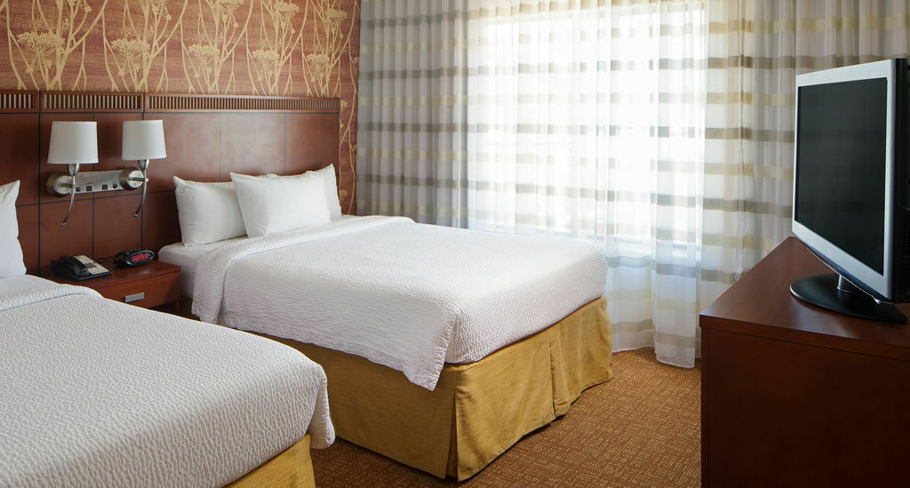Courtyard Greenville Haywood Mall Экстерьер фото